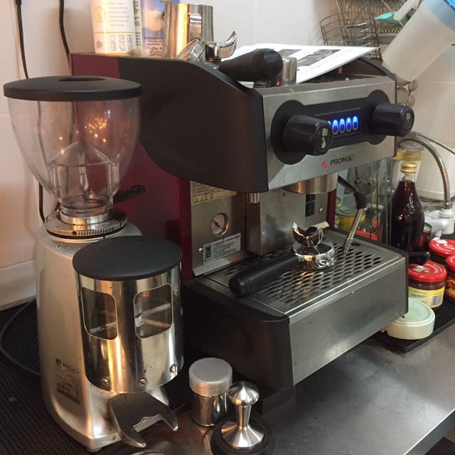 Promac coffee machine + grinder + table + water filter, TV & Home