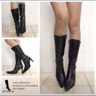 Leather boots