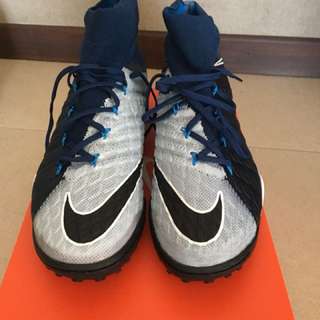 Nike Hypervenom Proximo II turf soccer boots US size 8/ UK7