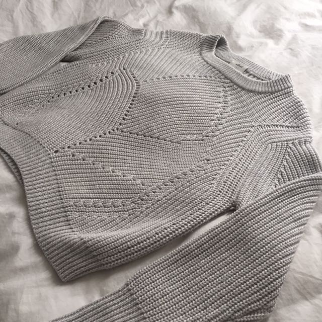 Wilfred deals serment sweater