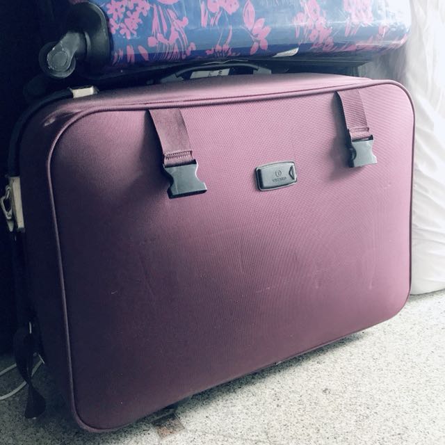 the biggest luggage size