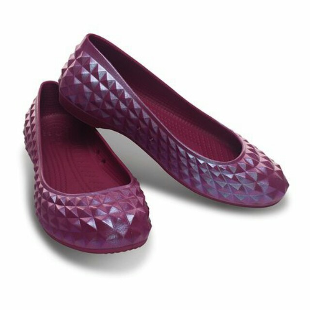 super cheap crocs