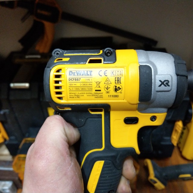 (新品)dealt 得伟 暴力887 空机 3000带走