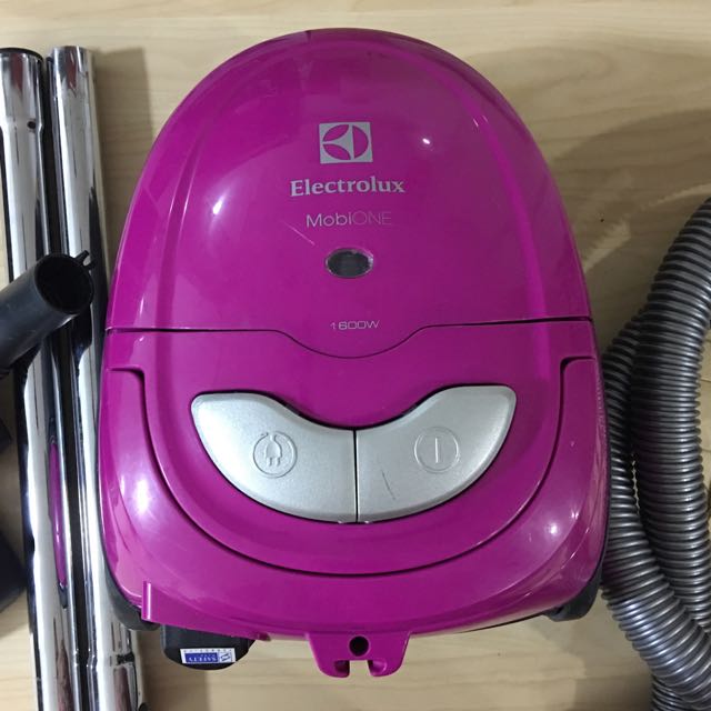 Electrolux MobiOne Vacuum cleaner 1600W (ZMO1530M), TV & Home