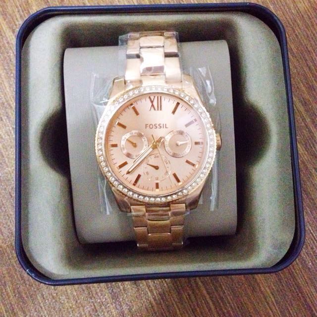 Fossil Scarlette Rose Gold Watch ES4315 Women s Fashion Watches