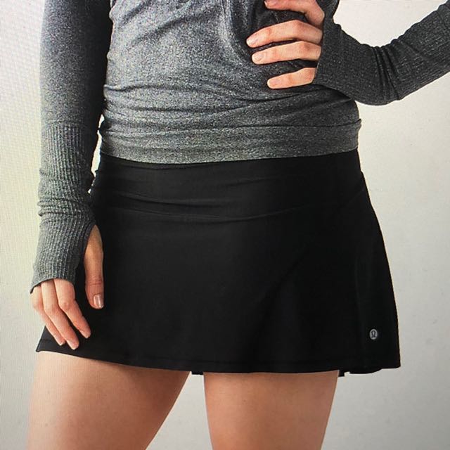 lululemon circuit breaker skirt