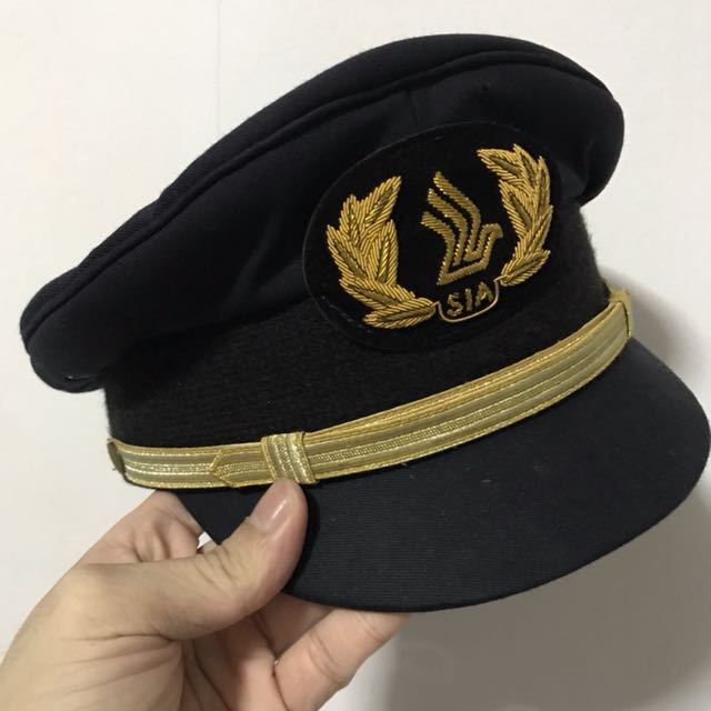 SIA Pilot Peak Cap, Men's Fashion 