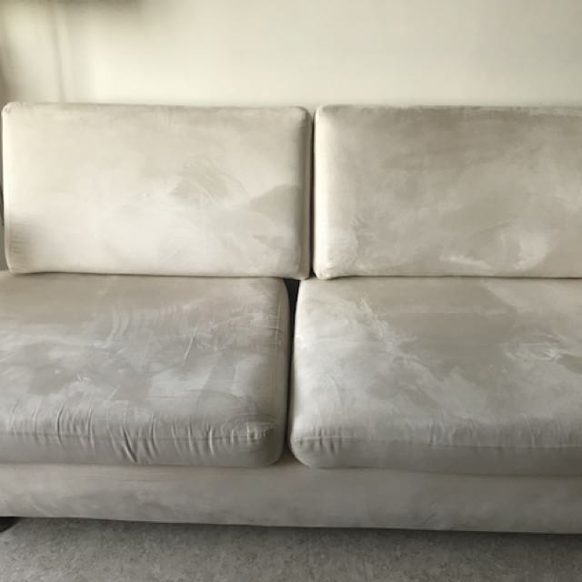 Sofa for quick clearance letting go at 150 only ., Furniture & Home