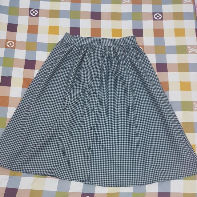 This Is April Rok Kotak2 Women S Fashion Women S Clothes On Carousell If you enjoy looking at a blue sky and like sunbathing than this month is a great period to visit jakarta. carousell