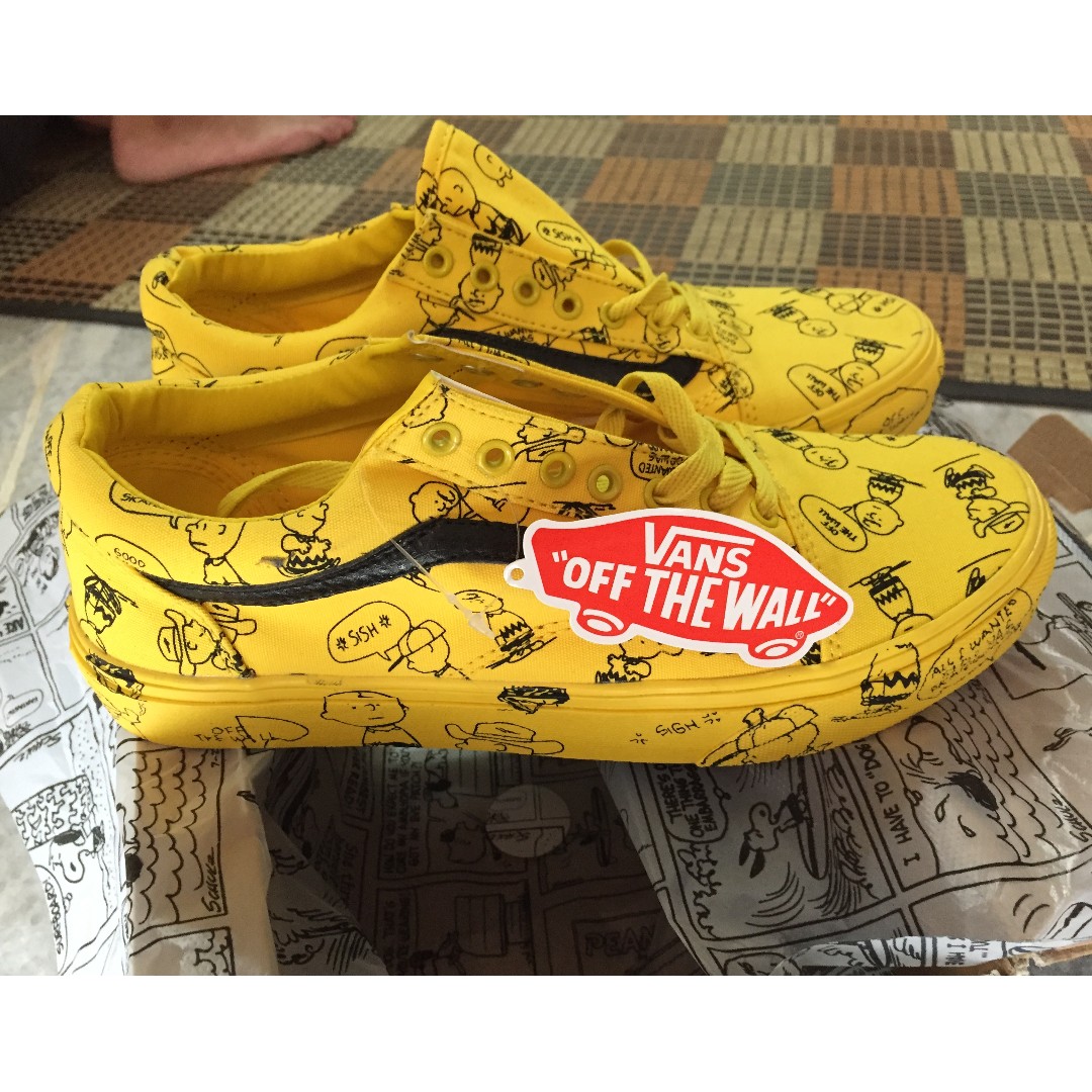 Vans X Peanuts Snoopy Yellow (Size: Euro 42), Men's Fashion, Footwear ...