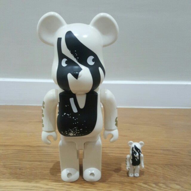 Bearbrick - 400% & 100% - Cap & Pep Isetan 120th Anniversary