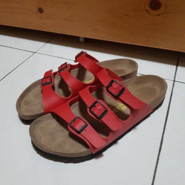 Footwear, Flipflops and Slides on Carousell