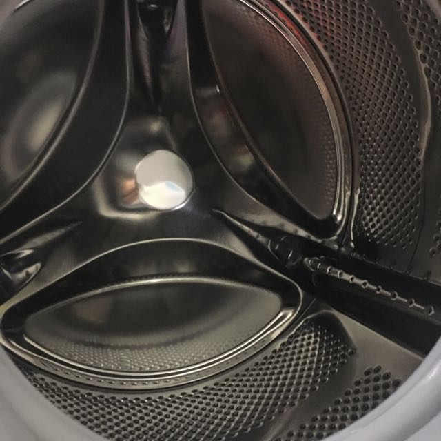 Bosch Front Load Washer In White WNM55 Used Working, 50 OFF