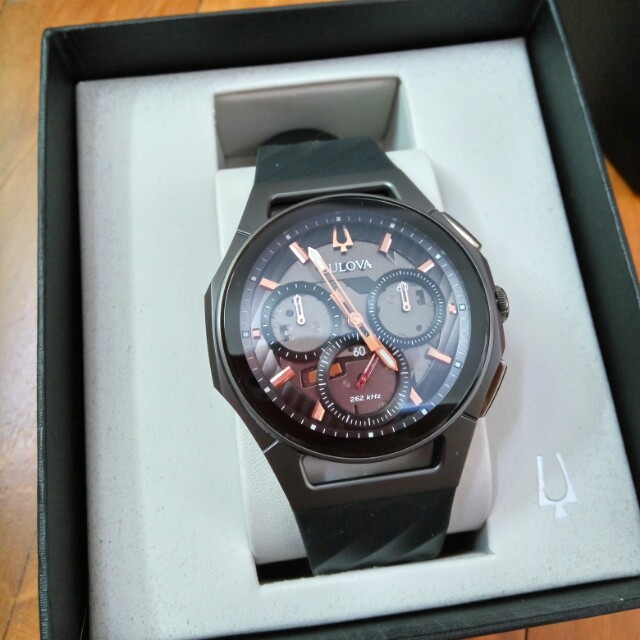 Bulova 98A162 Men's Curv Chronograph Watch, Mobile Phones & Gadgets,  Wearables & Smart Watches on Carousell