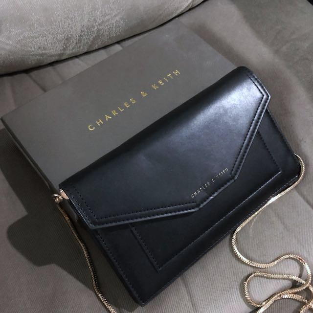 charles and keith wallet sling bag