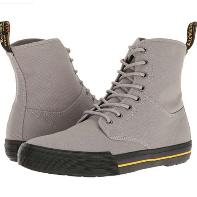 dr martens winsted boot