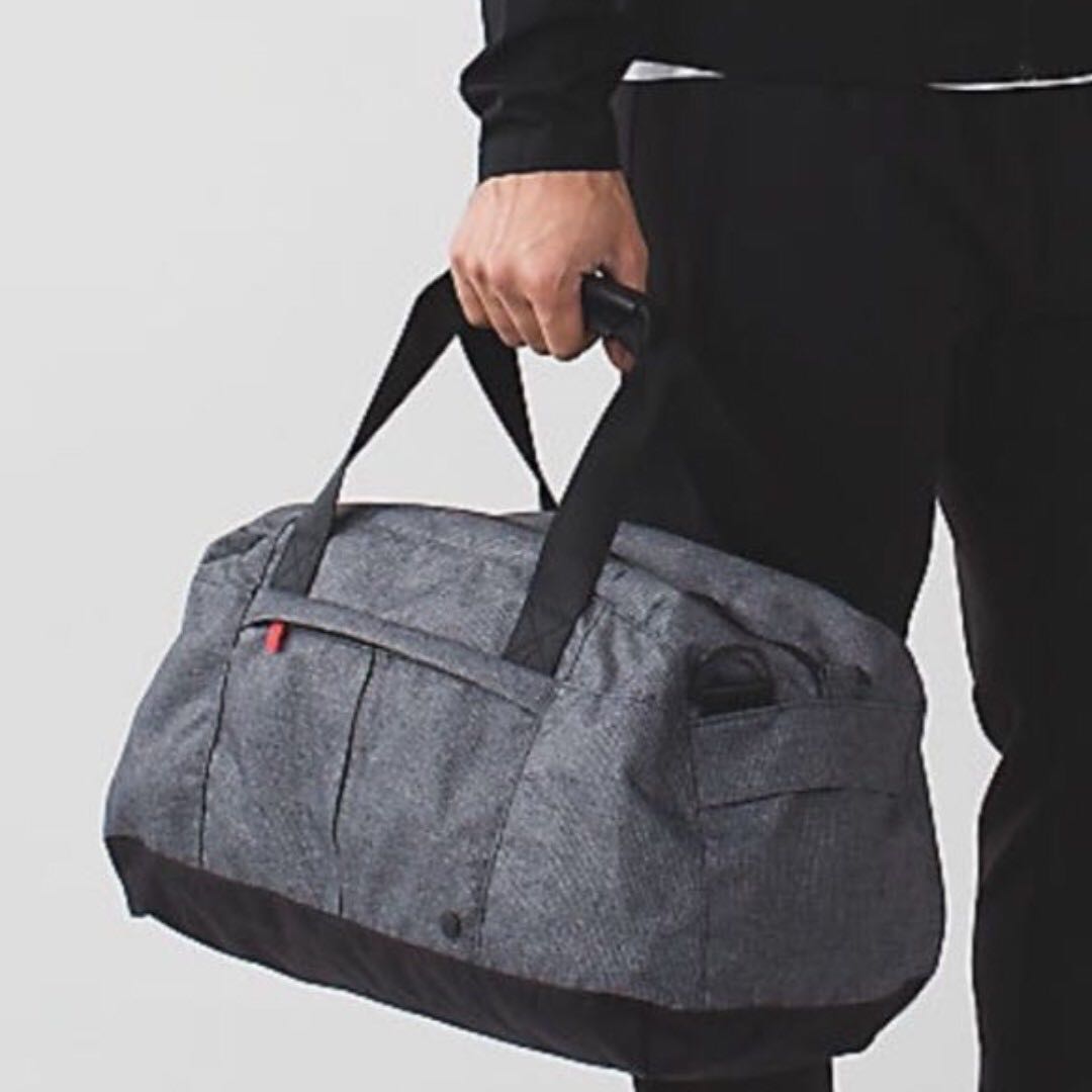 duffle bag lululemon