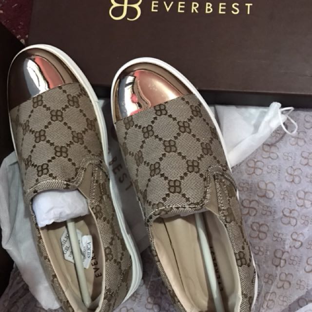 Sepatu Everbest Size 35 Besar sama dengan Size 36 Fesyen Sepatu Everbest Size 35 Besar sama dengan Size 36 Fesyen