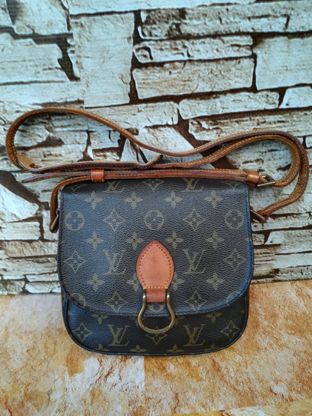 Authentic Louis Vuitton St Cloud PM Made in France Datecode inside