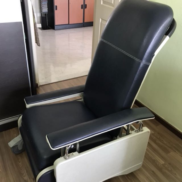 Geriatric chair, Furniture & Home Living, Furniture, Chairs on Carousell