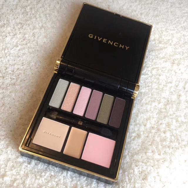 【新品未使用】givency travel makeup palette Givenchy Travel 7 Intense & Radiant Eyeshadow Palette Pouch