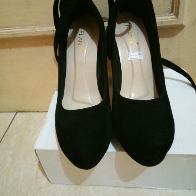 Highheels Polos Hitam Fesyen Wanita Sepatu Di Carousell