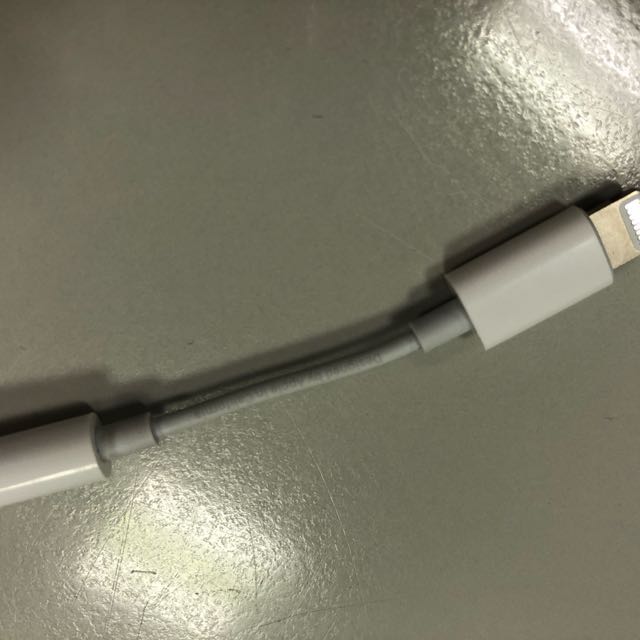 Lighting To 3 5mm Earphone Headphone Converter Adapter Cable Headset Photo