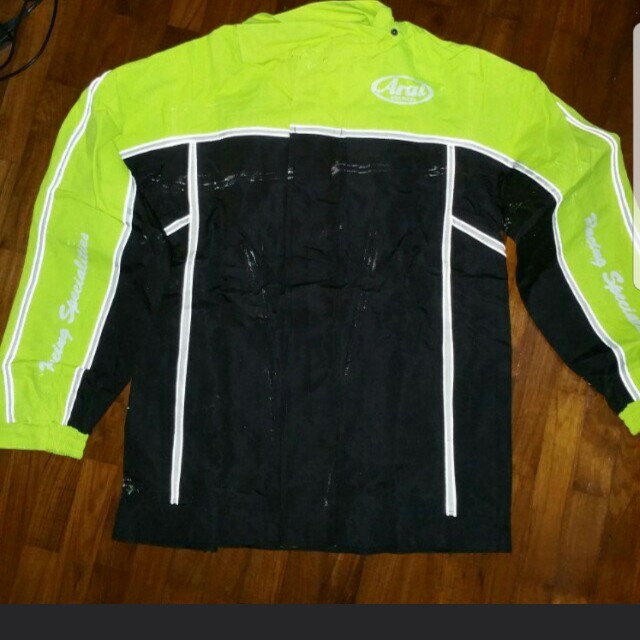 Raincoat arai, Motorcycles, Motorcycle Apparel on Carousell