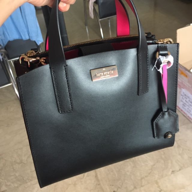 RE-PRICED! Kate Spade Putnam Drive Anissa tote bag, Women's Fashion, Bags &  Wallets, Cross-body Bags on Carousell