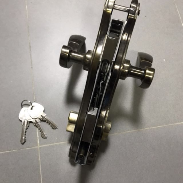 Ytl Gate Lock YTL metal gate new lock set with complete 3 keys price nego, Furniture ...