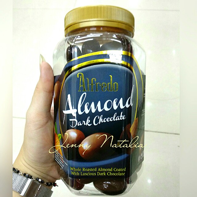 Alfredo Almond Dark Chocolate Jar Makanan Minuman Snek Di Carousell Eğer birey kalori hesabı yaparak beslenirse vücudunun. alfredo almond dark chocolate jar