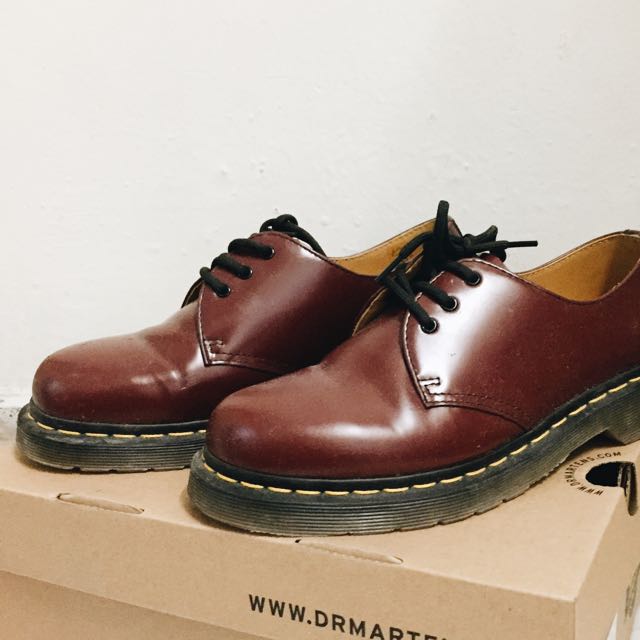 dr martens red cherry low cut