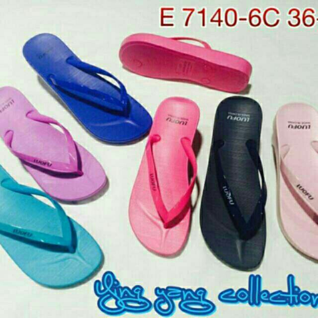 Jelly sandal luofu Olshop Fashion Olshop Wanita di Carousell