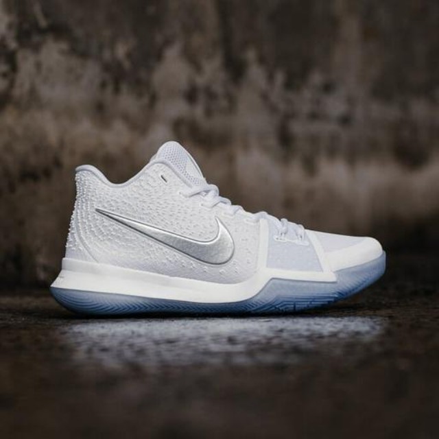 BNIB Kyrie 3 White Chrome