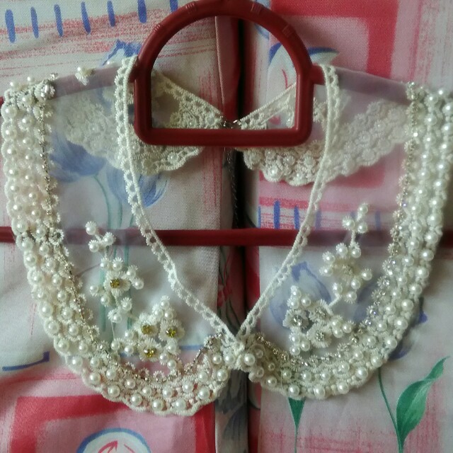 Neck accessories buy 1 free 1, Women's Fashion, Jewelry & Organisers