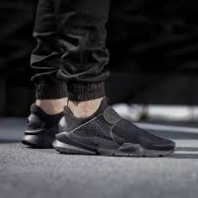 Nike sock dart triple black Clearance