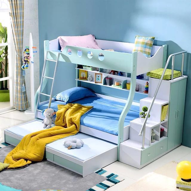 Double outlet bed baby
