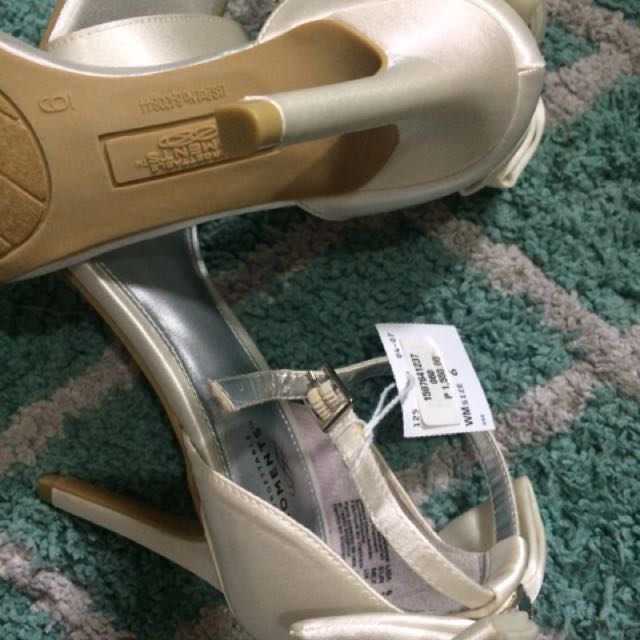 Payless bridal outlet shoes