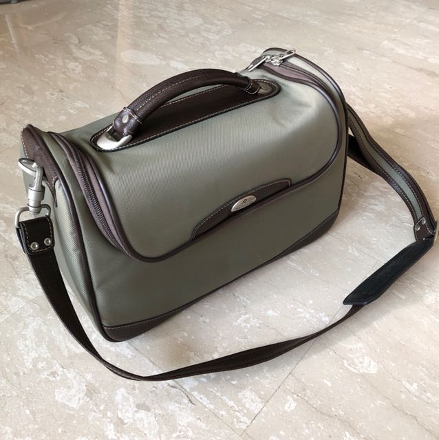 samsonite cosmetic bag