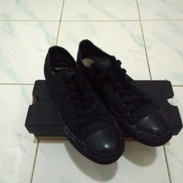 sepatu converse full black