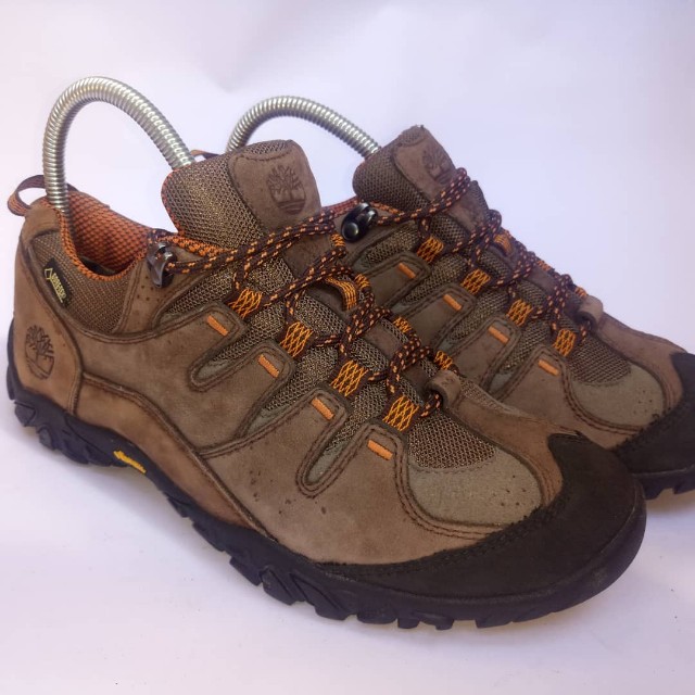 Sepatu Gunung Timberland Vibram Not Cat Columbia Eiger Lowa Salewa K2 Millet Mammut Merrel Lafuma Olah Raga Perlengkapan Olahraga Lainnya Di Carousell