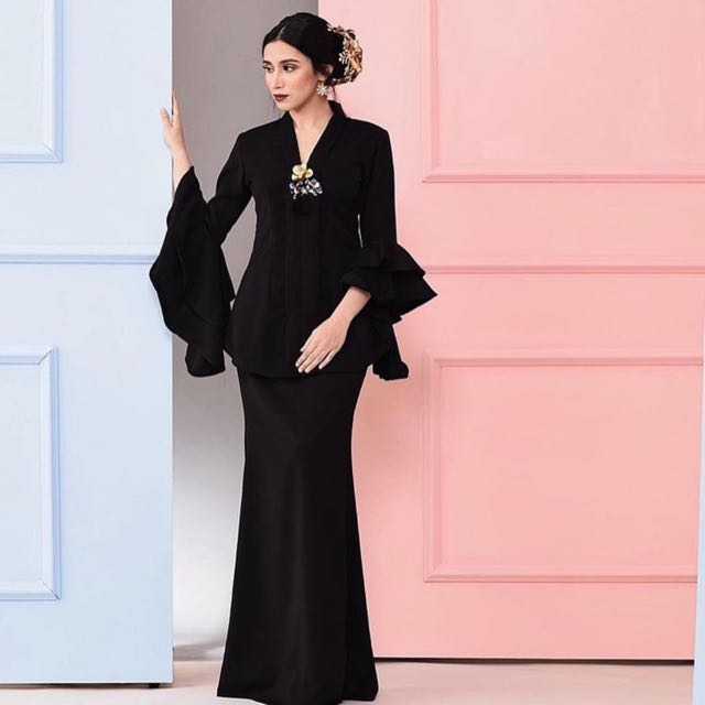 RESERVED Muslimah Fashion Two piece on Carousell