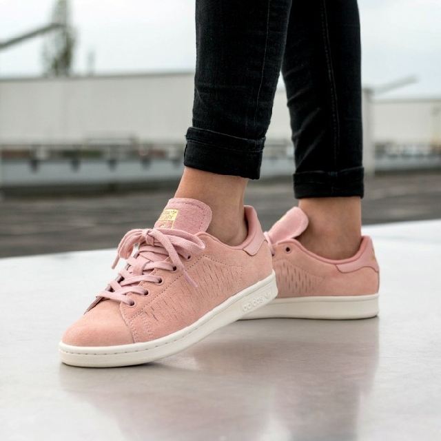Adidas Stan Smith Originals Haze Coral, Women's Fashion, Shoes on Carousell