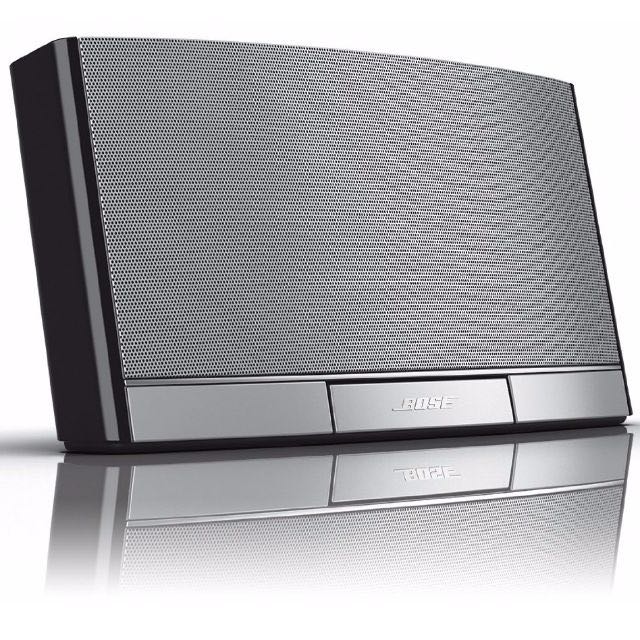 Bose SoundDock Portable 30 Pin iPod iPhone Speaker Dock Included