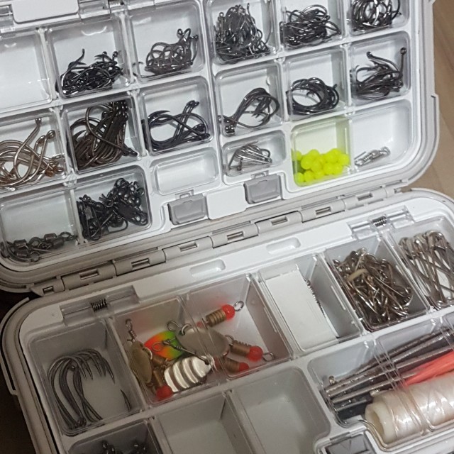 Fishing hook organizer, box, compartment., Sports Equipment