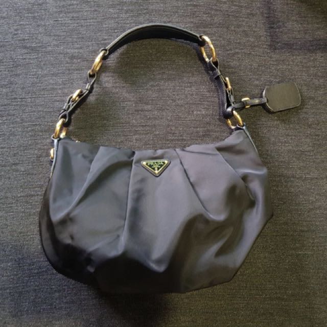 prada tessuto shoulder bag