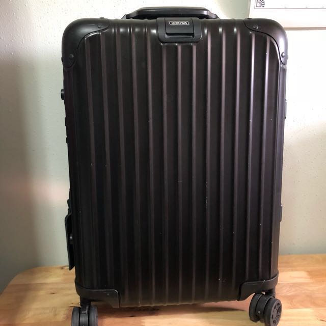 Rimowa hot sale stealth cabin