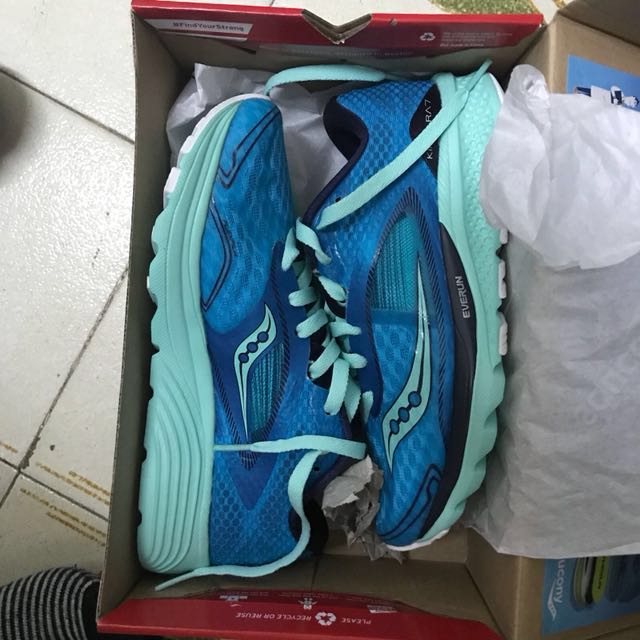 saucony shoes near me
