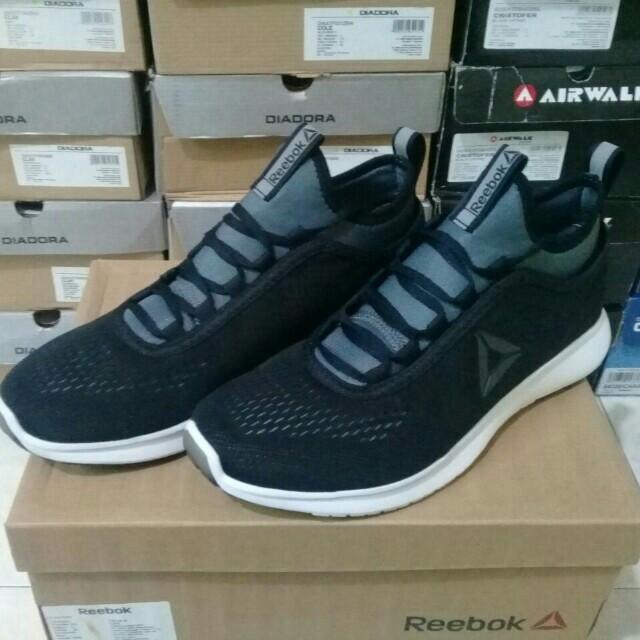 reebok plus runner