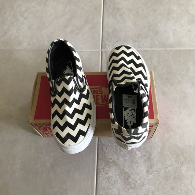 Chevron vans shop slip on